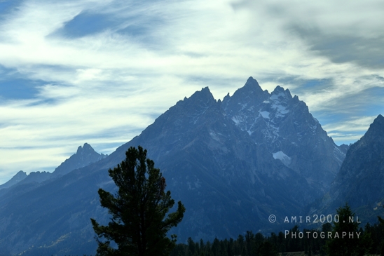 Jackson_Lake_Overlook_Grand_Teton_Park_and_Yellowstone_National_Wyoming_USA_landscape_nature_Photography_170_Canon_EOS_R5_Mark_II.JPG