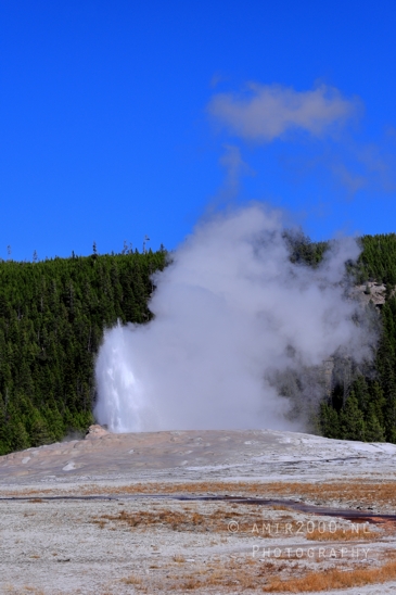 Old_Faithful_Geyser_Yellowstone_National_Park_Wyoming_USA_landscape_nature_And_Grand_Teton_Photography_002_Canon_EOS_R5_Mark_II.JPG
