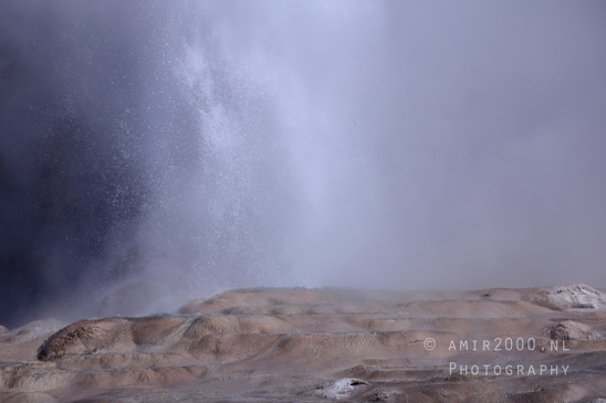 Old_Faithful_Geyser_Yellowstone_National_Park_Wyoming_USA_landscape_nature_And_Grand_Teton_Photography_006_Canon_EOS_R5_Mark_II.JPG