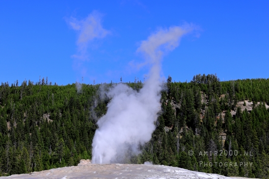Old_Faithful_Geyser_Yellowstone_National_Park_Wyoming_USA_landscape_nature_And_Grand_Teton_Photography_014_Canon_EOS_R5_Mark_II.JPG