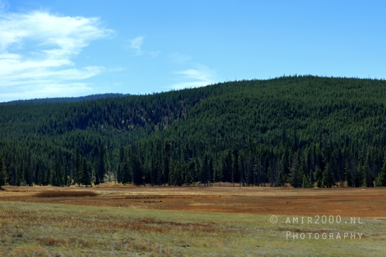 Old_Faithful_Geyser_Yellowstone_National_Park_Wyoming_USA_landscape_nature_And_Grand_Teton_Photography_017_Canon_EOS_R5_Mark_II.JPG