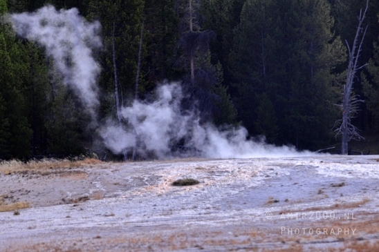 Upper_Geyser_Basin_Morning_Glory_Pool_Yellowstone_National_Park_Wyoming_USA_landscape_nature_And_Grand_Teton_Photography_003_Canon_EOS_R5_Mark_II.JPG