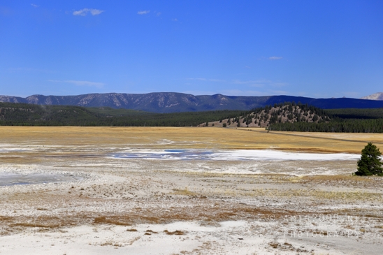 Upper_Geyser_Basin_Morning_Glory_Pool_Yellowstone_National_Park_Wyoming_USA_landscape_nature_And_Grand_Teton_Photography_030_Canon_EOS_R5_Mark_II.JPG