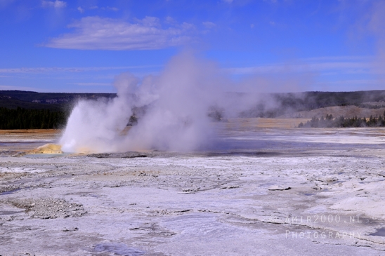 Upper_Geyser_Basin_Morning_Glory_Pool_Yellowstone_National_Park_Wyoming_USA_landscape_nature_And_Grand_Teton_Photography_037_Canon_EOS_R5_Mark_II.JPG