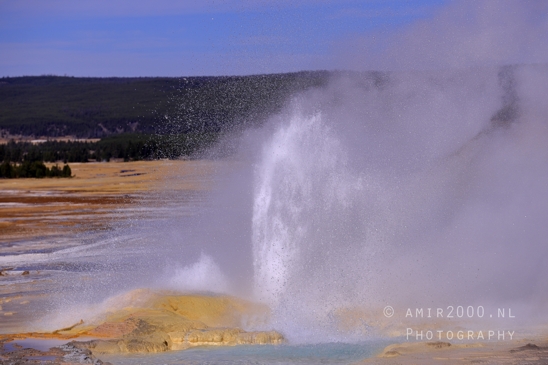 Upper_Geyser_Basin_Morning_Glory_Pool_Yellowstone_National_Park_Wyoming_USA_landscape_nature_And_Grand_Teton_Photography_040_Canon_EOS_R5_Mark_II.JPG