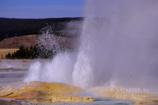Upper_Geyser_Basin_Morning_Glory_Pool_Yellowstone_National_Park_Wyoming_USA_landscape_nature_And_Grand_Teton_Photography_043_Canon_EOS_R5_Mark_II.JPG