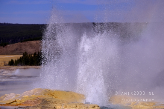 Upper_Geyser_Basin_Morning_Glory_Pool_Yellowstone_National_Park_Wyoming_USA_landscape_nature_And_Grand_Teton_Photography_044_Canon_EOS_R5_Mark_II.JPG