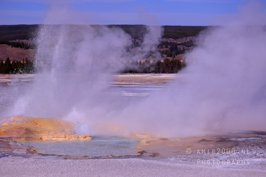 Upper_Geyser_Basin_Morning_Glory_Pool_Yellowstone_National_Park_Wyoming_USA_landscape_nature_And_Grand_Teton_Photography_048_Canon_EOS_R5_Mark_II.JPG