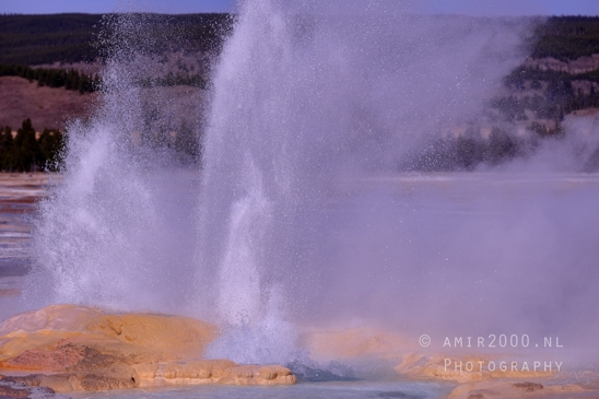 Upper_Geyser_Basin_Morning_Glory_Pool_Yellowstone_National_Park_Wyoming_USA_landscape_nature_And_Grand_Teton_Photography_050_Canon_EOS_R5_Mark_II.JPG