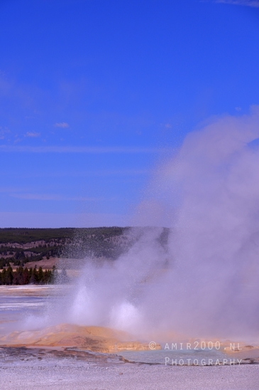 Upper_Geyser_Basin_Morning_Glory_Pool_Yellowstone_National_Park_Wyoming_USA_landscape_nature_And_Grand_Teton_Photography_053_Canon_EOS_R5_Mark_II.JPG