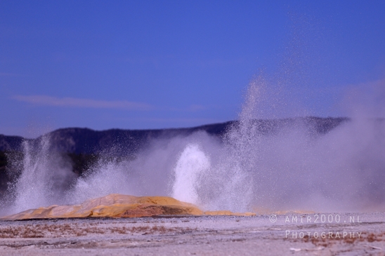 Upper_Geyser_Basin_Morning_Glory_Pool_Yellowstone_National_Park_Wyoming_USA_landscape_nature_And_Grand_Teton_Photography_065_Canon_EOS_R5_Mark_II.JPG
