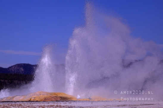 Upper_Geyser_Basin_Morning_Glory_Pool_Yellowstone_National_Park_Wyoming_USA_landscape_nature_And_Grand_Teton_Photography_066_Canon_EOS_R5_Mark_II.JPG