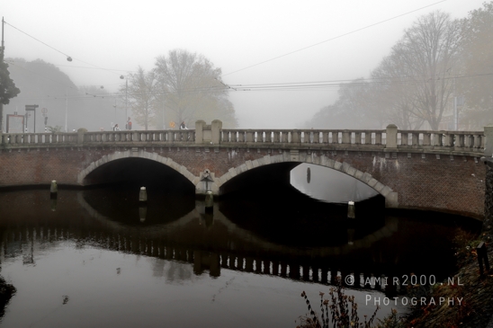 Alexanderplein_Scenic_canal_mist_autumn_bridge_Amsterdam_fall_Urban_Street_Cityscape_Netherlands_Photography_001_Canon_EOS_R5_Mark_II.JPG