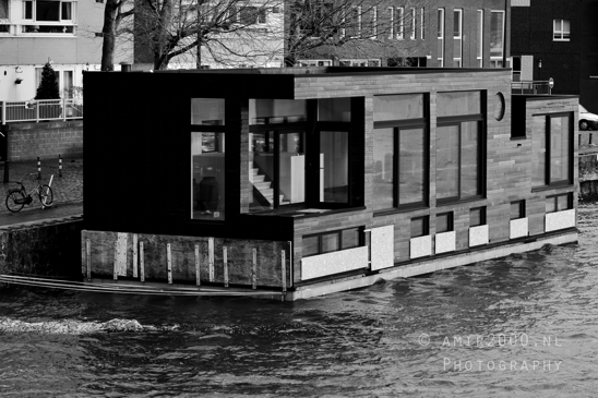 Amsterdam_Black_and_White_Boathouse_Canal_Reflection_Netherlands_Cityscape_Photography_001_Canon_EOS_R5_Mark_II.JPG