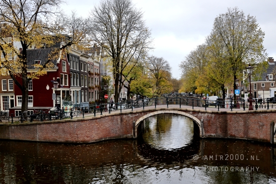 Binnenstad_Aerial_view_canal_network_Amsterdam_fall_Urban_Street_Cityscape_Netherlands_Photography_001_Canon_EOS_R5_Mark_II.JPG