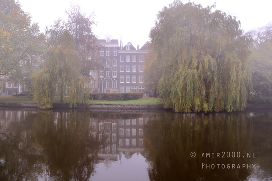 Foggy_street_pathway_autumn_vibes_Amsterdam_fall_Urban_Cityscape_Netherlands_Photography_001_Canon_EOS_R5_Mark_II.JPG