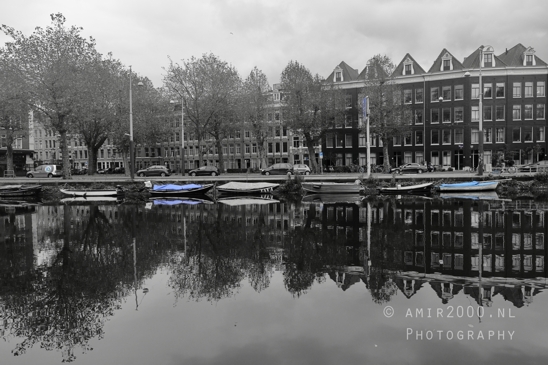 Mauritskade_Reflections_in_still_water_Amsterdam_fall_Urban_Street_Cityscape_Netherlands_Photography_001_Canon_EOS_R5_Mark_II.JPG