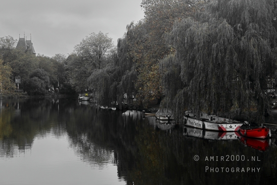 Mauritskade_Vibrant_scene_Amsterdam_fall_Urban_Street_Cityscape_Netherlands_Photography_001_Canon_EOS_R5_Mark_II.JPG