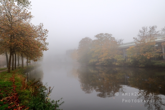 Mauritskade_in_autumn_mist_scene_Amsterdam_fall_Urban_Street_Cityscape_Netherlands_Photography_001_Canon_EOS_R5_Mark_II.JPG