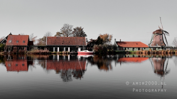 Nauerna_de_Paauw_Windmill_Historic_Building_Autumn_Backdrop_Fall_Urban_Street_Cityscape_Photography_001_Canon_EOS_R5_Mark_II.JPG