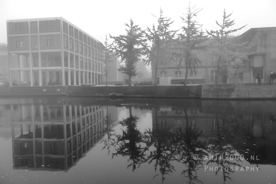 Stadgenoot_Pavilion_Foggy_tranquil_canal_autumn_trees_Amsterdam_fall_Urban_Street_Cityscape_Netherlands_Photography_001_Canon_EOS_R5_Mark_II.JPG