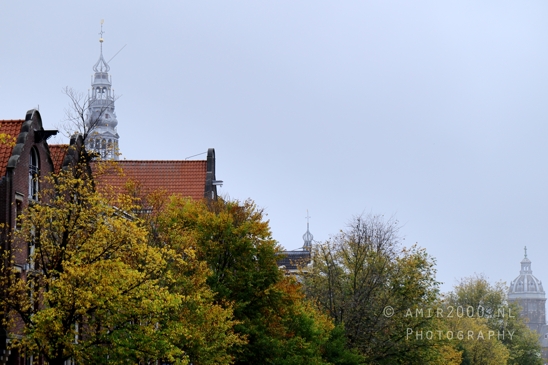 canal_surroundings_Amsterdam_fall_Urban_Street_Cityscape_Netherlands_Photography_001_Canon_EOS_R5_Mark_II.JPG