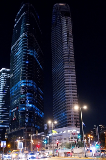 Night_Ramat_Gan_Israel_Photographyy_long_exposure_skyscrapers_Ramat-Gan_Photography_005_Canon_EOS_R5_Mark_II.JPG