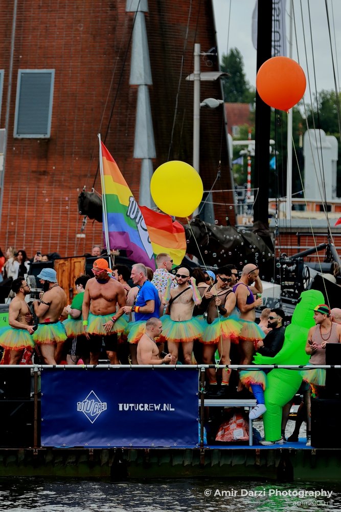 LOVE theme Pride Amsterdam Canal Parade Amsterdam Netherlands People Creative from People Creative Collection series Photo 16