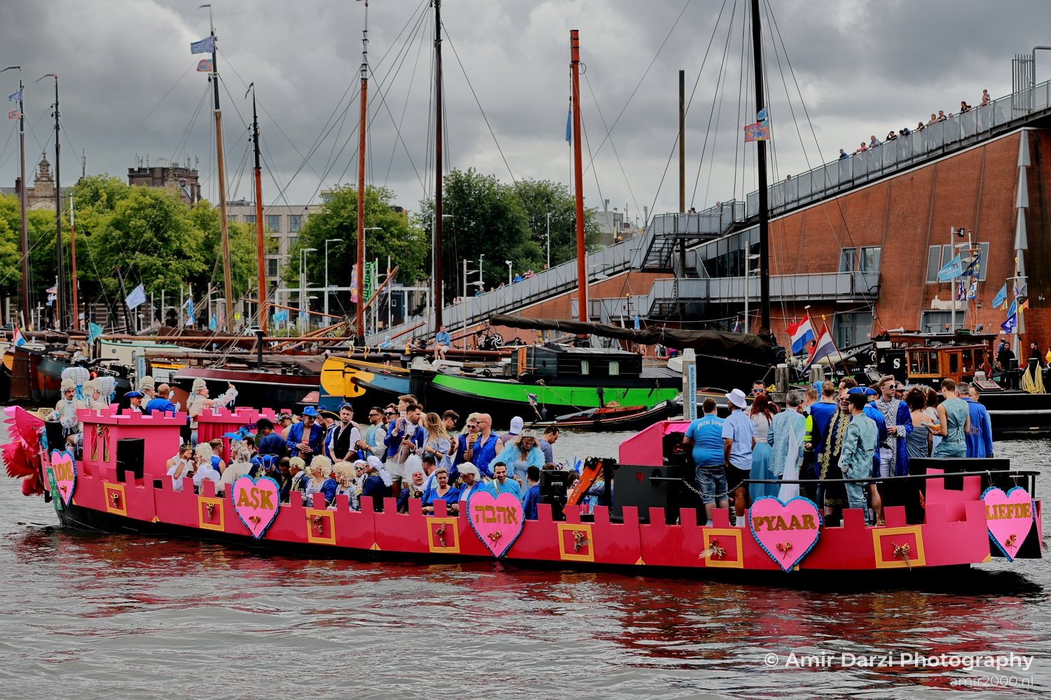 LOVE theme Pride Amsterdam Canal Parade Amsterdam Netherlands People Creative from People Creative Collection series Photo 24