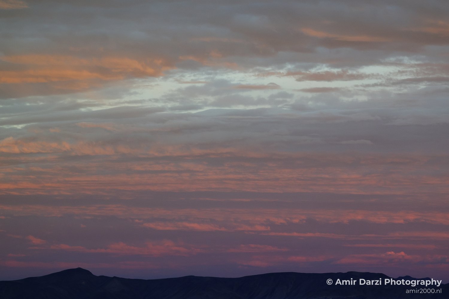 Lake Mead National Recreation Area A serene evening at Lake Mead National Recreation Area, Western USA