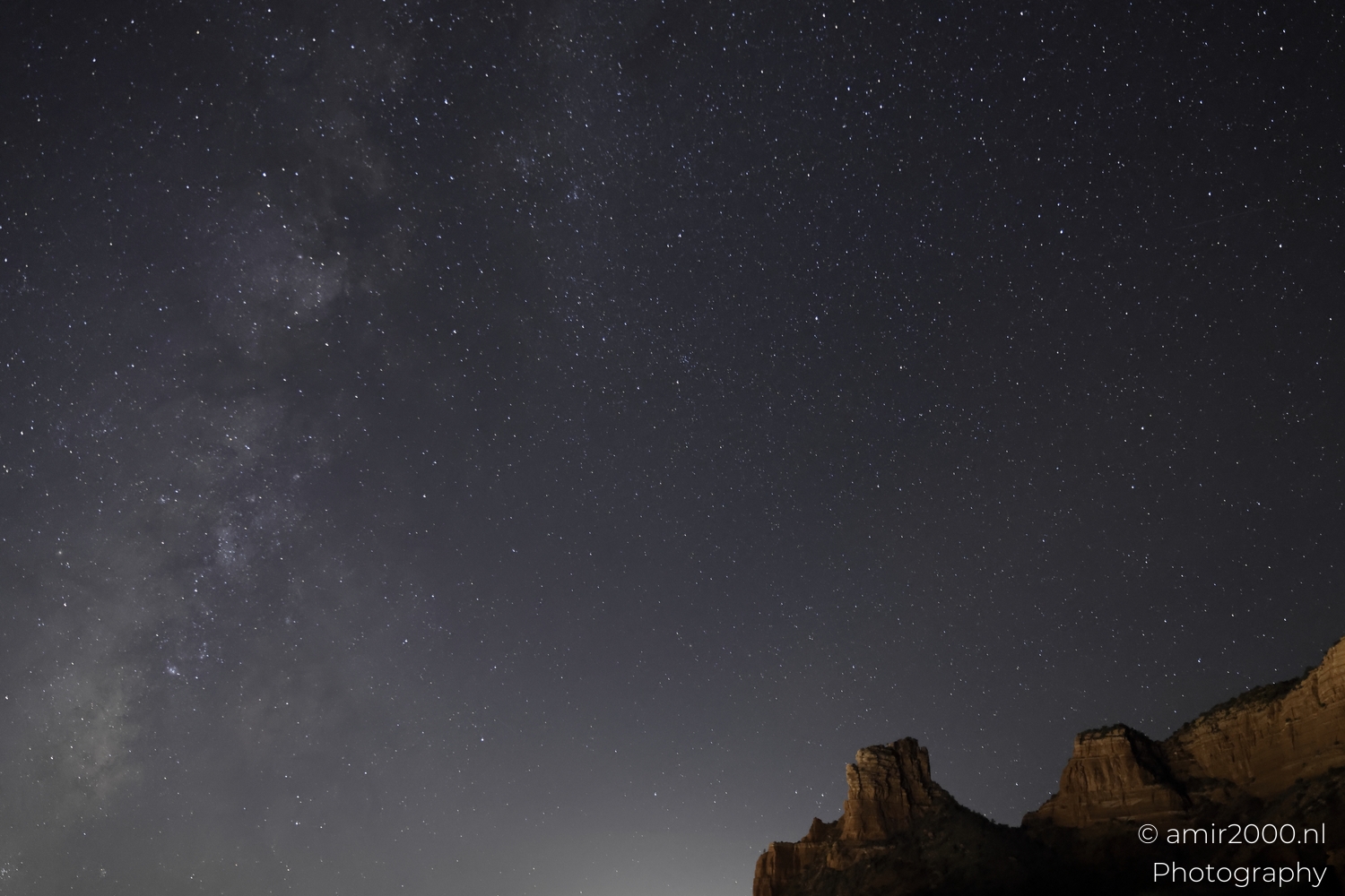 Starry Night at Bell Rock, Sedona Arizona Astrophotography