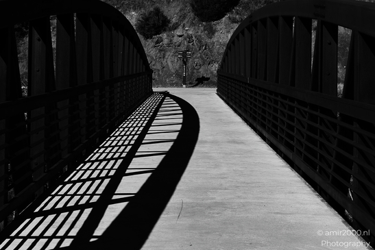 Black_and_White_Walkway_Overlooking_Bridge_And_River_Colorado_USA_American_cities_Towns_Photography_Canon_EOS_R5_Mark_II_2025_002.JPG