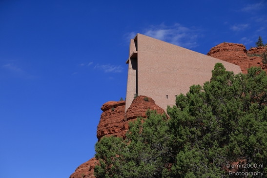 Chapel_of_the_Holy_Cross_Sedona_Arizona_USA_American_cities_Towns_Photography_Canon_EOS_R5_Mark_II_2025_008.JPG