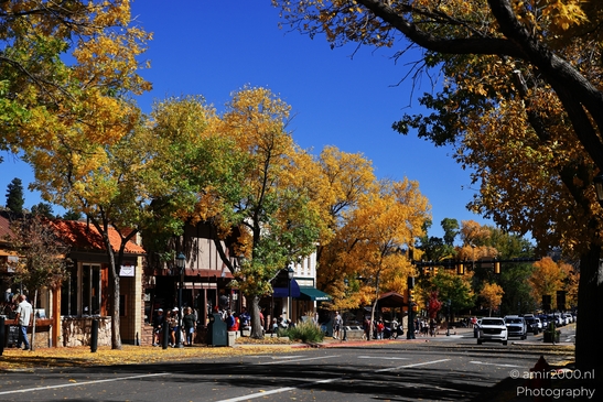 The_Charming_Of_Autumn_Season_Estes_Park_Colorado_USA_American_cities_Towns_Photography_Canon_EOS_R5_Mark_II_2025_019.JPG