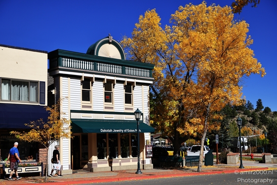The_Charming_Of_Autumn_Season_Estes_Park_Colorado_USA_American_cities_Towns_Photography_Canon_EOS_R5_Mark_II_2025_021.JPG