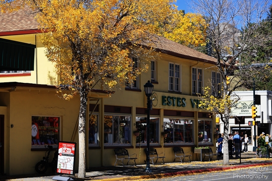The_Charming_Of_Autumn_Season_Estes_Park_Colorado_USA_American_cities_Towns_Photography_Canon_EOS_R5_Mark_II_2025_027.JPG