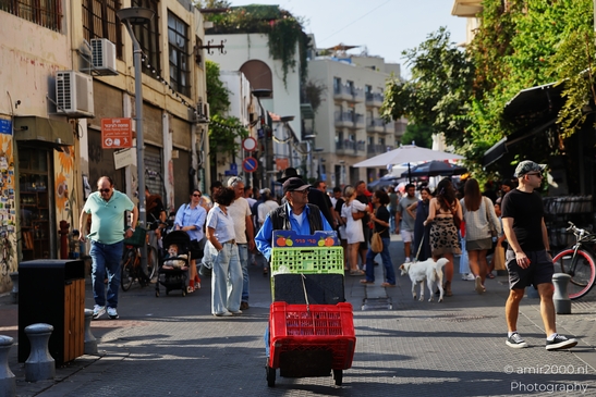 City_Street_With_Pedestrians_At_The_Jaffa_Flea_Market_Tel_Aviv_jaffa_Israel_People_Creative_Collection_Photography_Canon_EOS_R5_Mark_II_2025_001.JPG