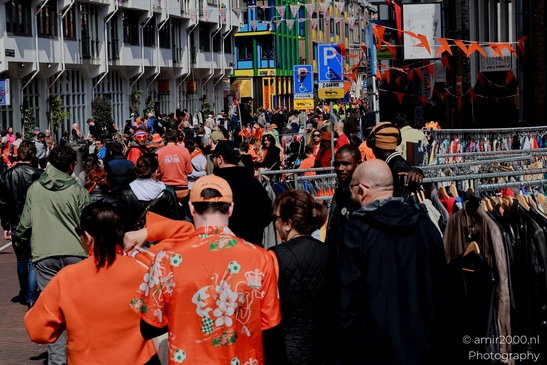 Koningsdag_King_Day_national_holiday_in_the_Kingdom_of_the_Netherlands_Amsterdam_Netherlands_People_Creative_Collection_Photography_Canon_EOS_R5_Mark_II_2025_005.JPG