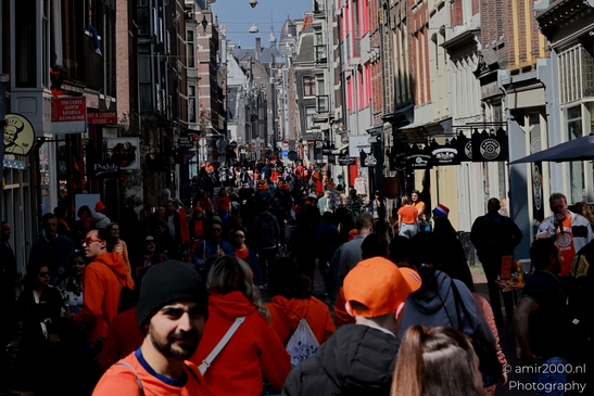 Koningsdag_King_Day_national_holiday_in_the_Kingdom_of_the_Netherlands_Amsterdam_Netherlands_People_Creative_Collection_Photography_Canon_EOS_R5_Mark_II_2025_007.JPG