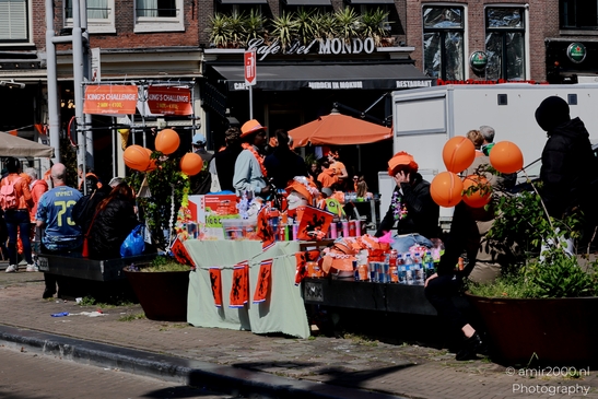 Koningsdag_King_Day_national_holiday_in_the_Kingdom_of_the_Netherlands_Amsterdam_Netherlands_People_Creative_Collection_Photography_Canon_EOS_R5_Mark_II_2025_011.JPG
