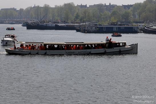 Koningsdag_King_Day_national_holiday_in_the_Kingdom_of_the_Netherlands_Amsterdam_Netherlands_People_Creative_Collection_Photography_Canon_EOS_R5_Mark_II_2025_012.JPG