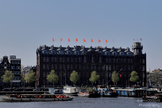 Koningsdag_King_Day_national_holiday_in_the_Kingdom_of_the_Netherlands_Amsterdam_Netherlands_People_Creative_Collection_Photography_Canon_EOS_R5_Mark_II_2025_013.JPG