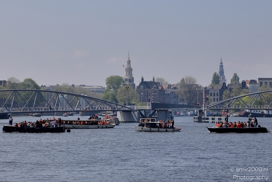 Koningsdag_King_Day_national_holiday_in_the_Kingdom_of_the_Netherlands_Amsterdam_Netherlands_People_Creative_Collection_Photography_Canon_EOS_R5_Mark_II_2025_014.JPG