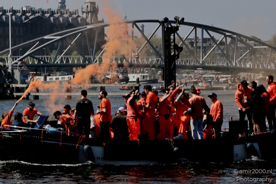 Koningsdag_King_Day_national_holiday_in_the_Kingdom_of_the_Netherlands_Amsterdam_Netherlands_People_Creative_Collection_Photography_Canon_EOS_R5_Mark_II_2025_022.JPG
