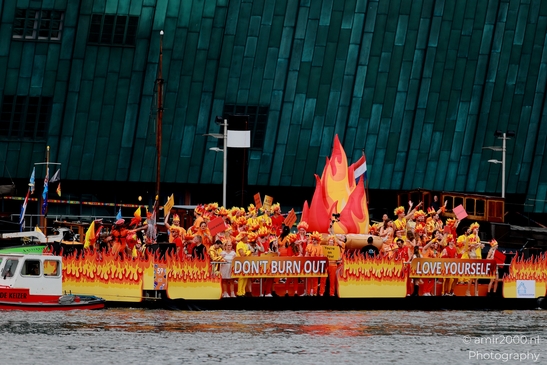 LOVE_theme_Pride_Amsterdam_Canal_Parade_Amsterdam_Netherlands_People_Creative_Collection_Photography_Canon_EOS_R5_Mark_II_2025_005.JPG