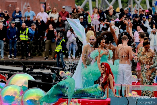 LOVE_theme_Pride_Amsterdam_Canal_Parade_Amsterdam_Netherlands_People_Creative_Collection_Photography_Canon_EOS_R5_Mark_II_2025_029.JPG