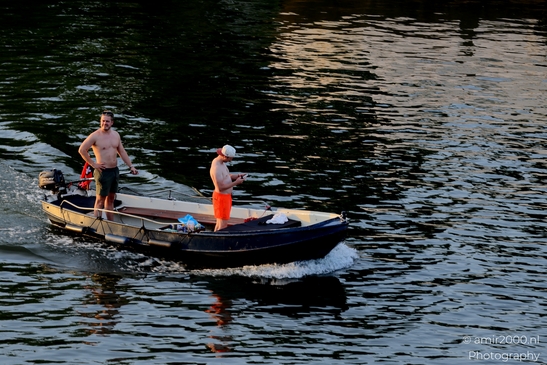 Man_Relaxing_On_Surfboard_summer_scenery_in_the_city_Amsterdam_Netherlands_People_Creative_Collection_Photography_Canon_EOS_R5_Mark_II_2025_006.JPG