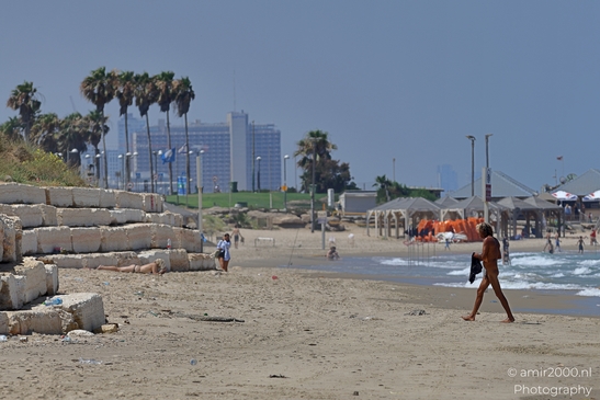 People_at_the_beach_scenery_Tel_Aviv_jaffa_Israel_People_Creative_Collection_Photography_Canon_EOS_R5_Mark_II_2025_005.JPG