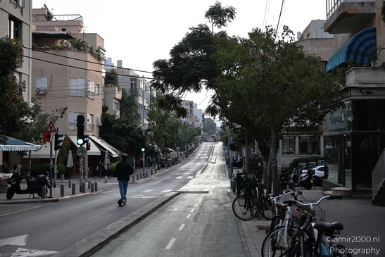 Urban_Street_With_Bicycles_And_Scooter_Tel_Aviv_jaffa_Israel_People_Creative_Collection_Photography_Canon_EOS_R5_Mark_II_2025_002.JPG