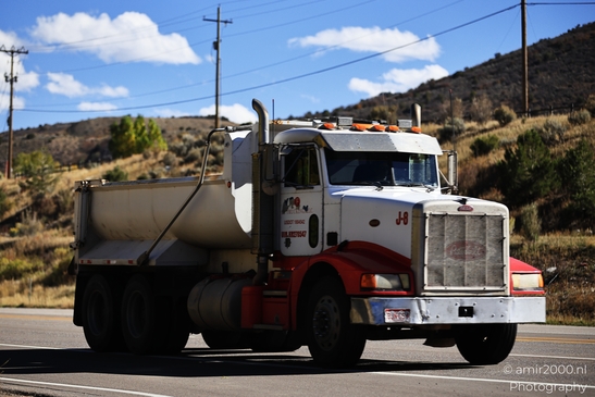 Red_And_White_Tanker_Truck_Colorado_Transportation_Collection_USA_Highway_and_Road_Scenes_Photography_Canon_EOS_R5_Mark_II_2025_001.JPG